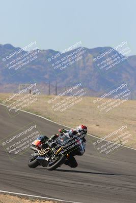 media/Feb-05-2023-SoCal Trackdays (Sun) [[b2340e6653]]/Back Straight Braking Zone (1040am)/